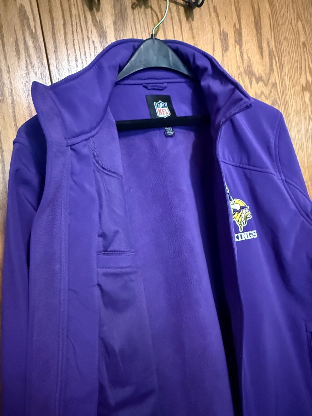 NFL Minnesota Vikings Softshell Full Zip Jacket Men’s XXL - NEW WITH TAGS - Picture 2 of 4